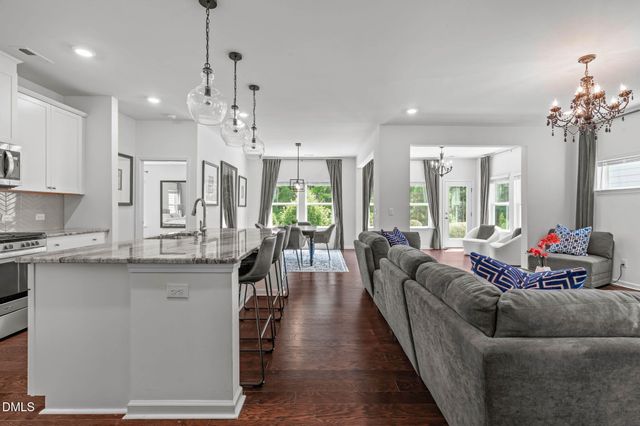 529 Oaks End Drive, Holly Springs, NC 27540