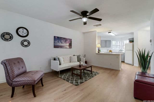 9647 SEKULA DR, San Antonio, TX 78250