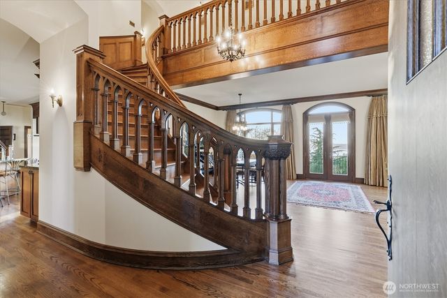 4725 W Mercer Way, Mercer Island, WA 98040
