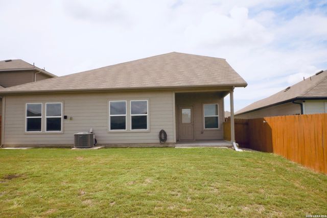 828 BAHIA PL, Seguin, TX 78155