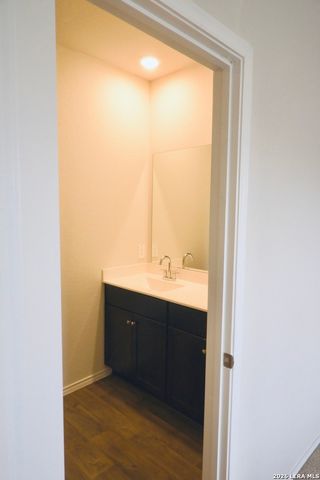 828 BAHIA PL, Seguin, TX 78155