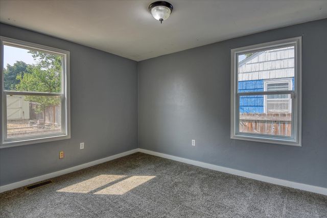 4803 N Belt St, Spokane, WA 99205