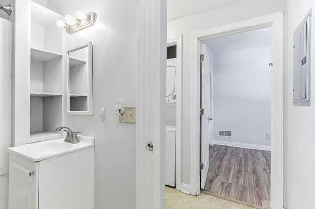 2827 Bryant Avenue N 1, Minneapolis, MN 55411