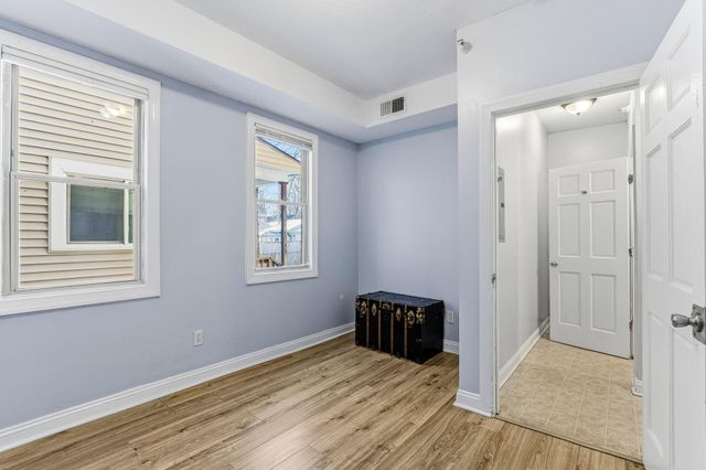 2827 Bryant Avenue N 1, Minneapolis, MN 55411