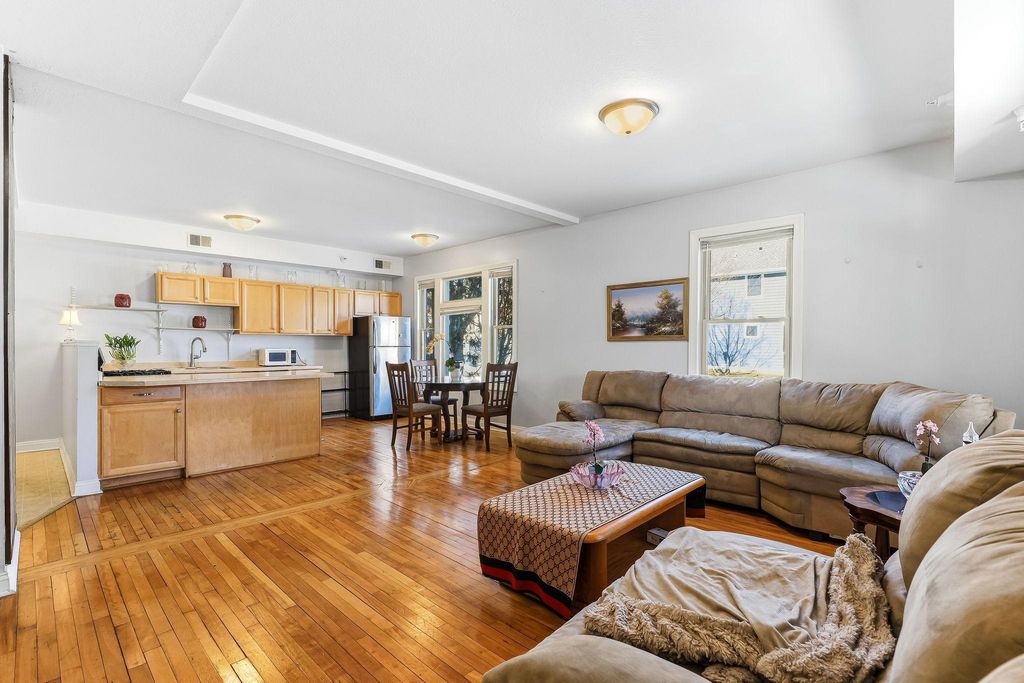 2827 Bryant Avenue N 1, Minneapolis, MN 55411 — photo 5