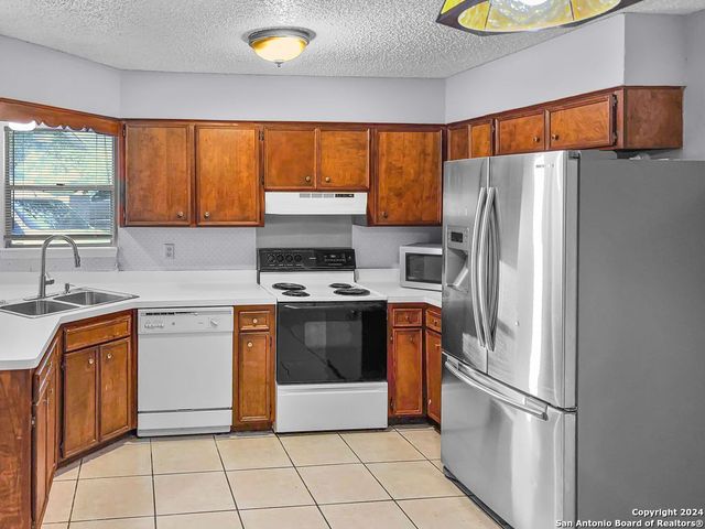1017 Evening Dun, San Antonio, TX 78213
