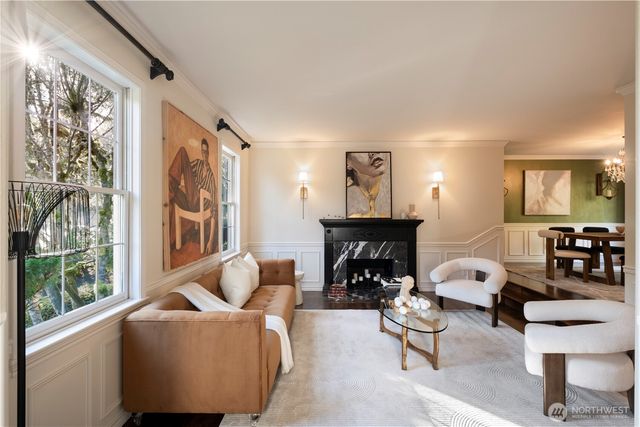 3123 240th Avenue NE, Sammamish, WA 98074