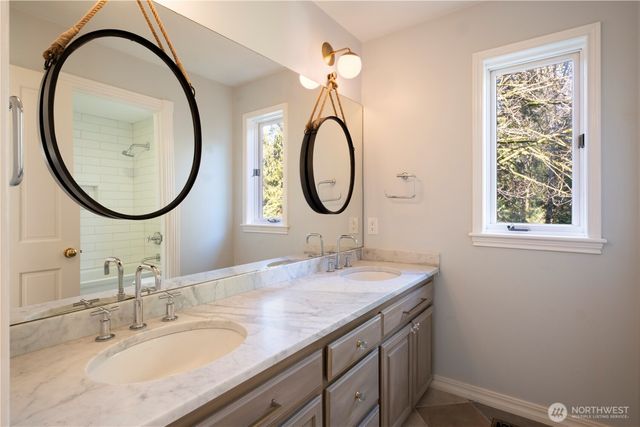 3123 240th Avenue NE, Sammamish, WA 98074