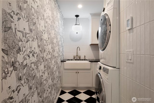 3123 240th Avenue NE, Sammamish, WA 98074