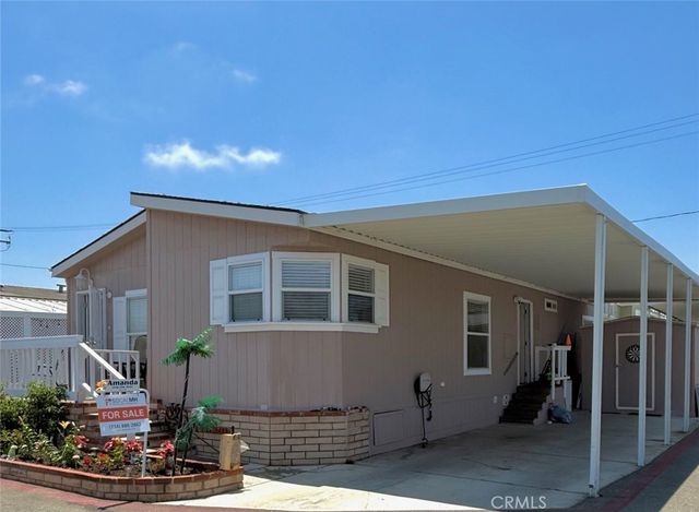 6301 Warner Avenue 40, Huntington Beach, CA 92647