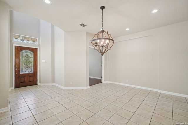 3411 Highline Trl, San Antonio, TX 78261