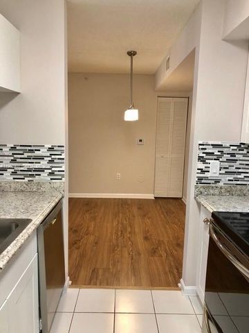 4852 N State Road 7 3106, Coconut Creek, FL 33073