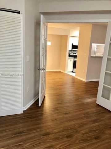 4852 N State Road 7 3106, Coconut Creek, FL 33073