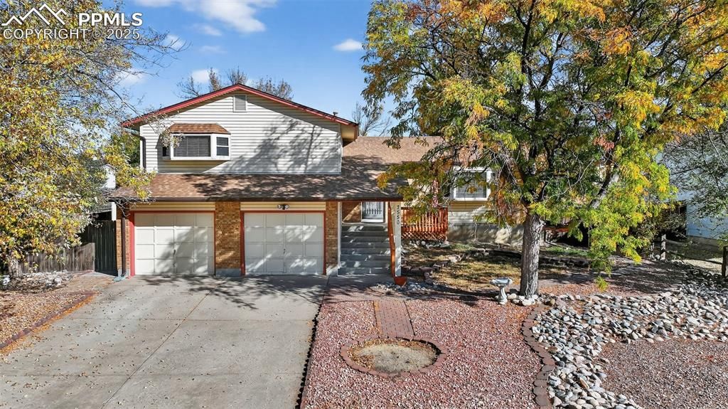 7550 Painted Rock Drive, Colorado Springs, CO 80911
