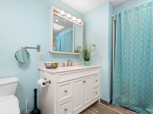 2189 Hammond Place E, Garfield Twp, MI 49686