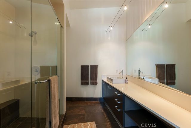 13320 Beach Avenue 301, Marina Del Rey, CA 90292