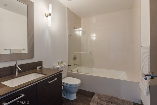13320 Beach Avenue 301, Marina Del Rey, CA 90292