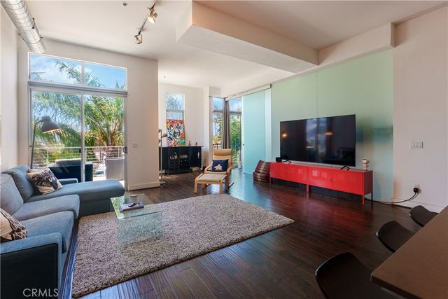 13320 Beach Avenue 301, Marina Del Rey, CA 90292