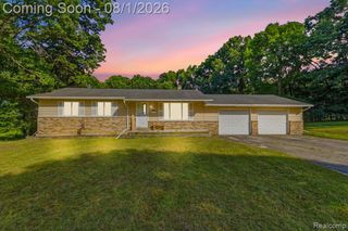 3685 Chesterfield Drive, Lapeer, MI 48446