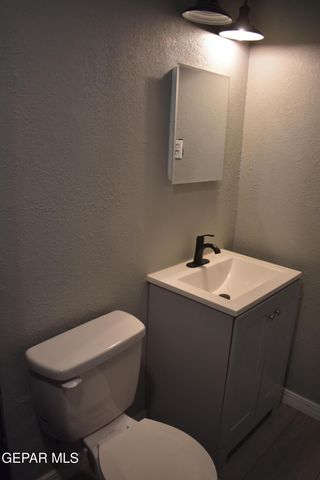 3317 Mobile Avenue 1-2, El Paso, TX 79930
