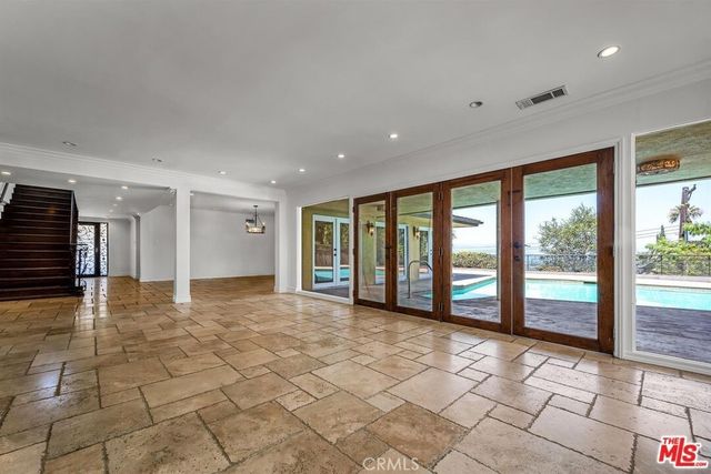 3446 Alginet, Encino, CA 91436