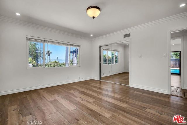 3446 Alginet, Encino, CA 91436