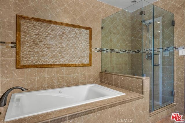 3446 Alginet, Encino, CA 91436