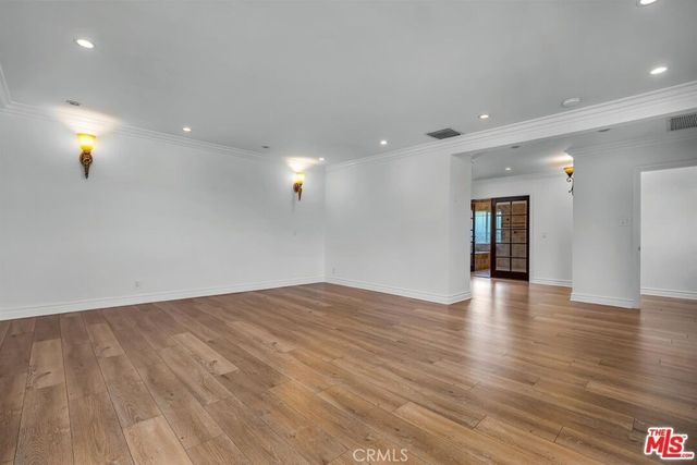 3446 Alginet, Encino, CA 91436