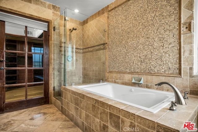 3446 Alginet, Encino, CA 91436