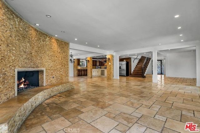 3446 Alginet, Encino, CA 91436