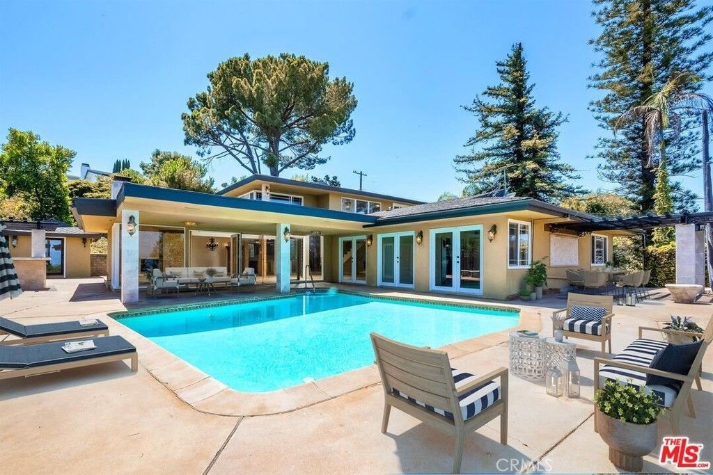 3446 Alginet, Encino, CA 91436