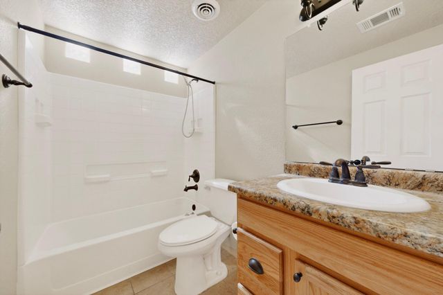 6516 Jazmin Place NW, Albuquerque, NM 87114