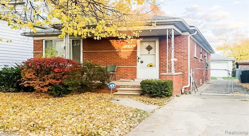 7250 Stahelin Avenue, Detroit, MI 48228