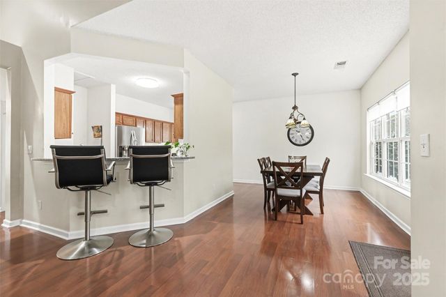 8907 Steelechase Drive, Charlotte, NC 28273