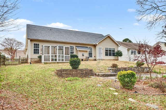 8907 Steelechase Drive, Charlotte, NC 28273