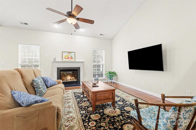 8907 Steelechase Drive, Charlotte, NC 28273