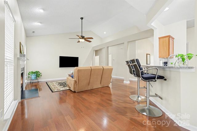 8907 Steelechase Drive, Charlotte, NC 28273