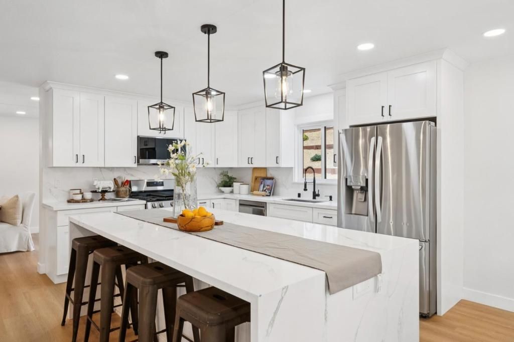 Image 22 of property listing at 1276 Laurel Hill Drive, San Mateo, CA 94402