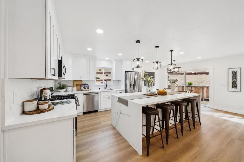 Image 35 of property listing at 1276 Laurel Hill Drive, San Mateo, CA 94402