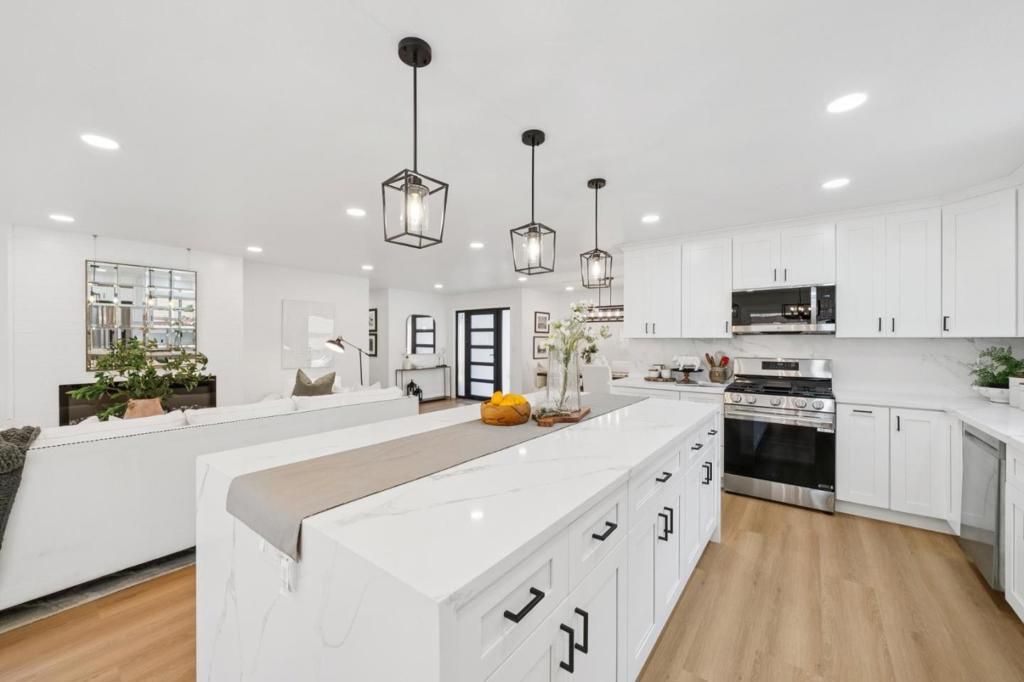 Image 36 of property listing at 1276 Laurel Hill Drive, San Mateo, CA 94402