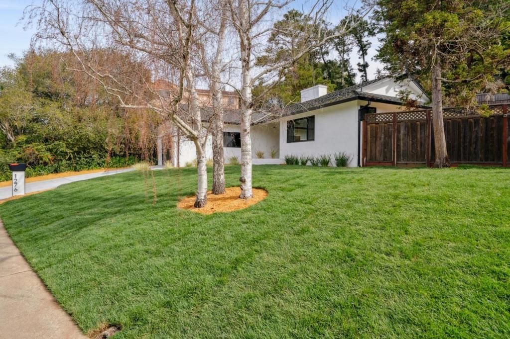 Image 41 of property listing at 1276 Laurel Hill Drive, San Mateo, CA 94402
