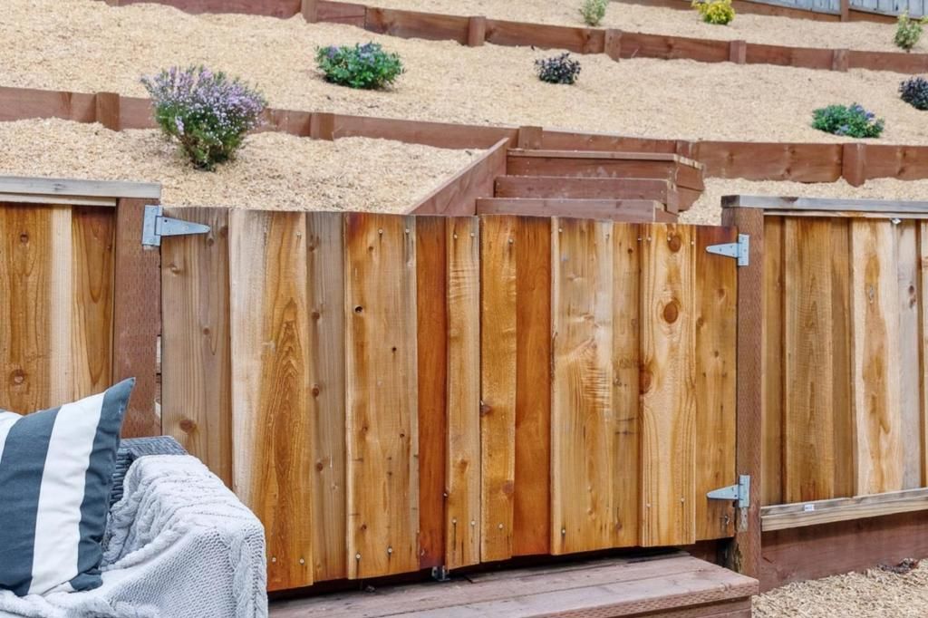 Image 47 of property listing at 1276 Laurel Hill Drive, San Mateo, CA 94402