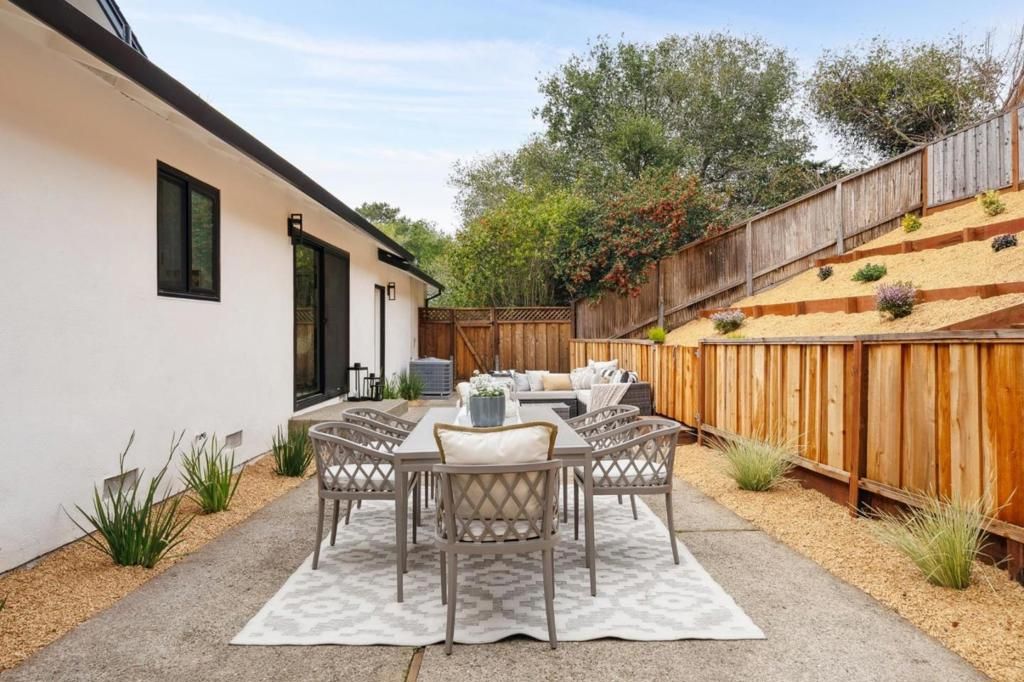 Image 48 of property listing at 1276 Laurel Hill Drive, San Mateo, CA 94402