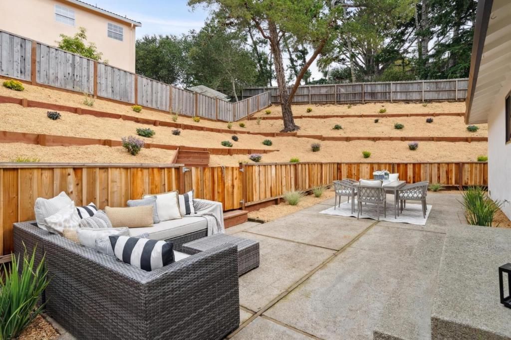 Image 54 of property listing at 1276 Laurel Hill Drive, San Mateo, CA 94402