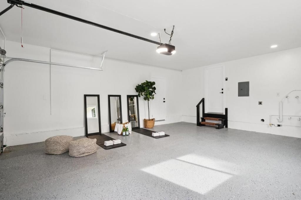 Image 79 of property listing at 1276 Laurel Hill Drive, San Mateo, CA 94402