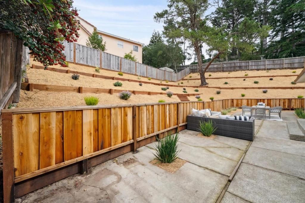 Image 82 of property listing at 1276 Laurel Hill Drive, San Mateo, CA 94402