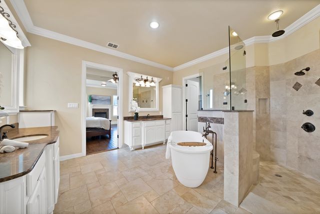 120 Kyle Court, Double Oak, TX 75077