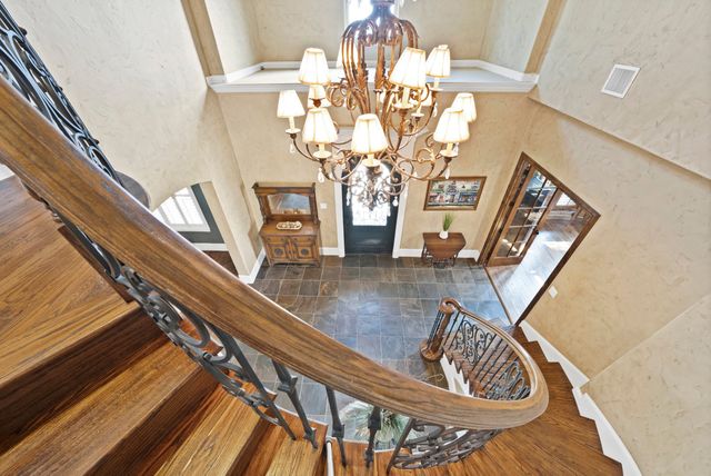 120 Kyle Court, Double Oak, TX 75077