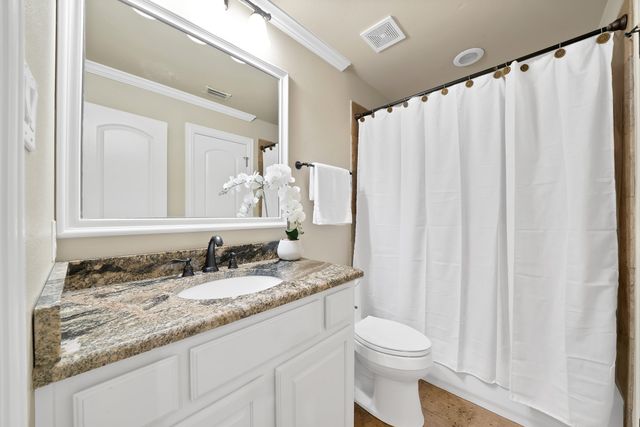 120 Kyle Court, Double Oak, TX 75077