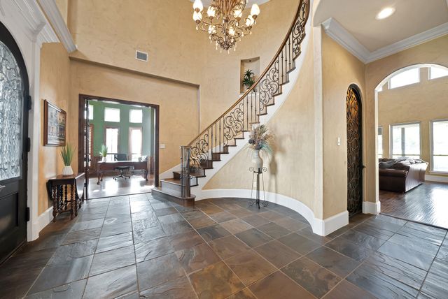 120 Kyle Court, Double Oak, TX 75077